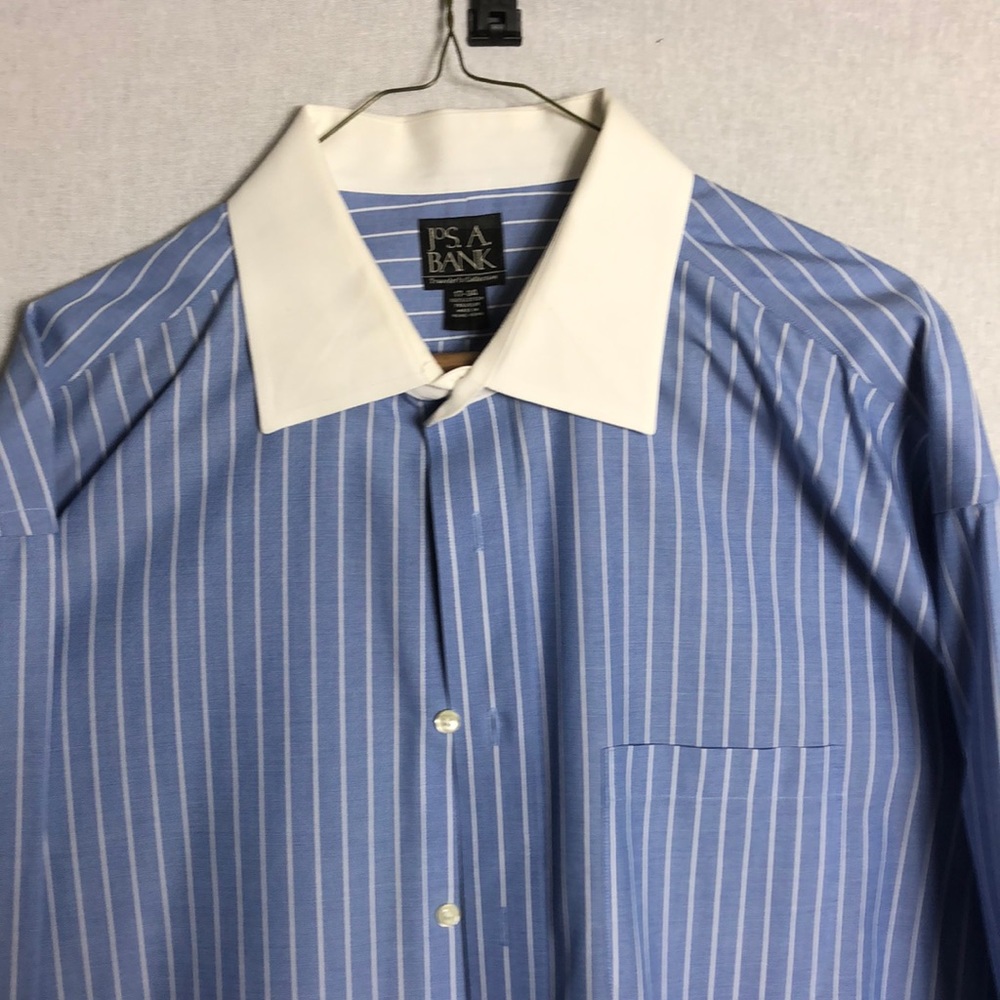 Jos. A. Bank traveler’s collection 17-34 shirt